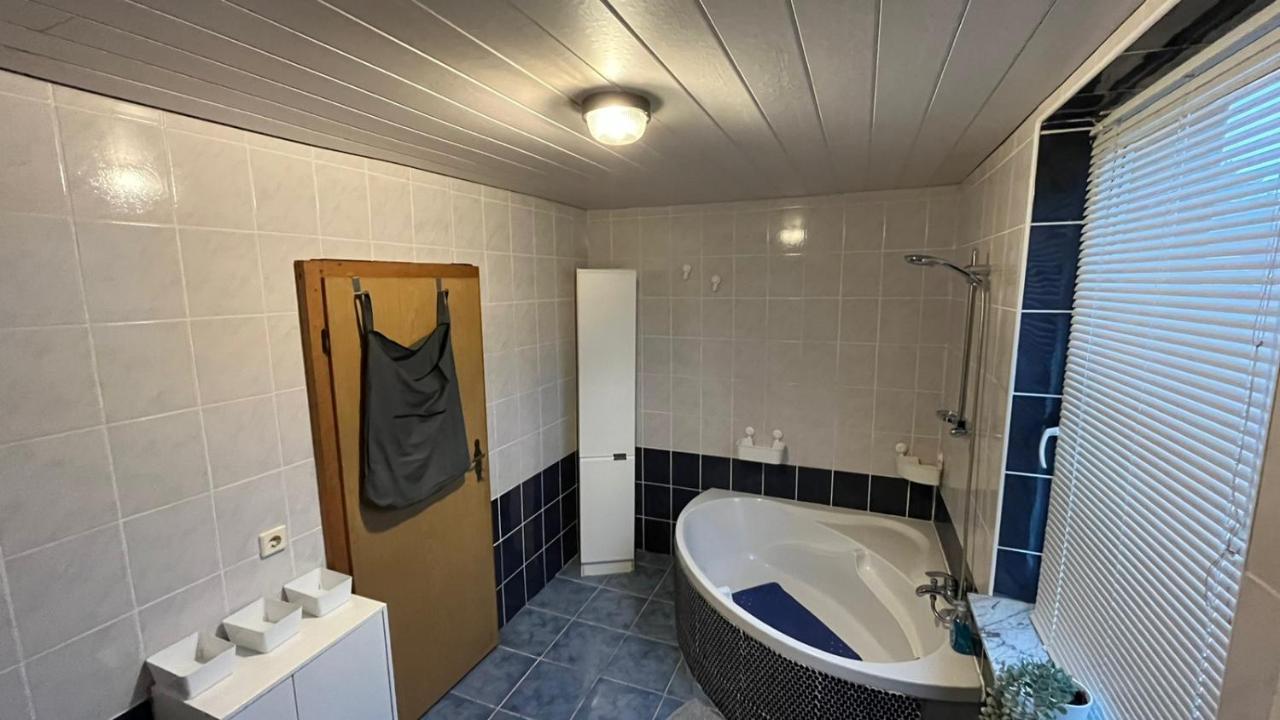 Monteure, Ganzes Haus, Schwarzheide, Haus 1 Daire Dış mekan fotoğraf