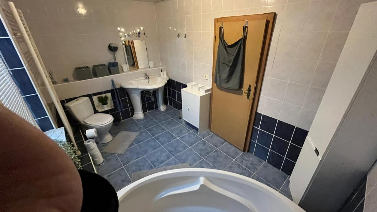 Monteure, Ganzes Haus, Schwarzheide, Haus 1 Daire Dış mekan fotoğraf